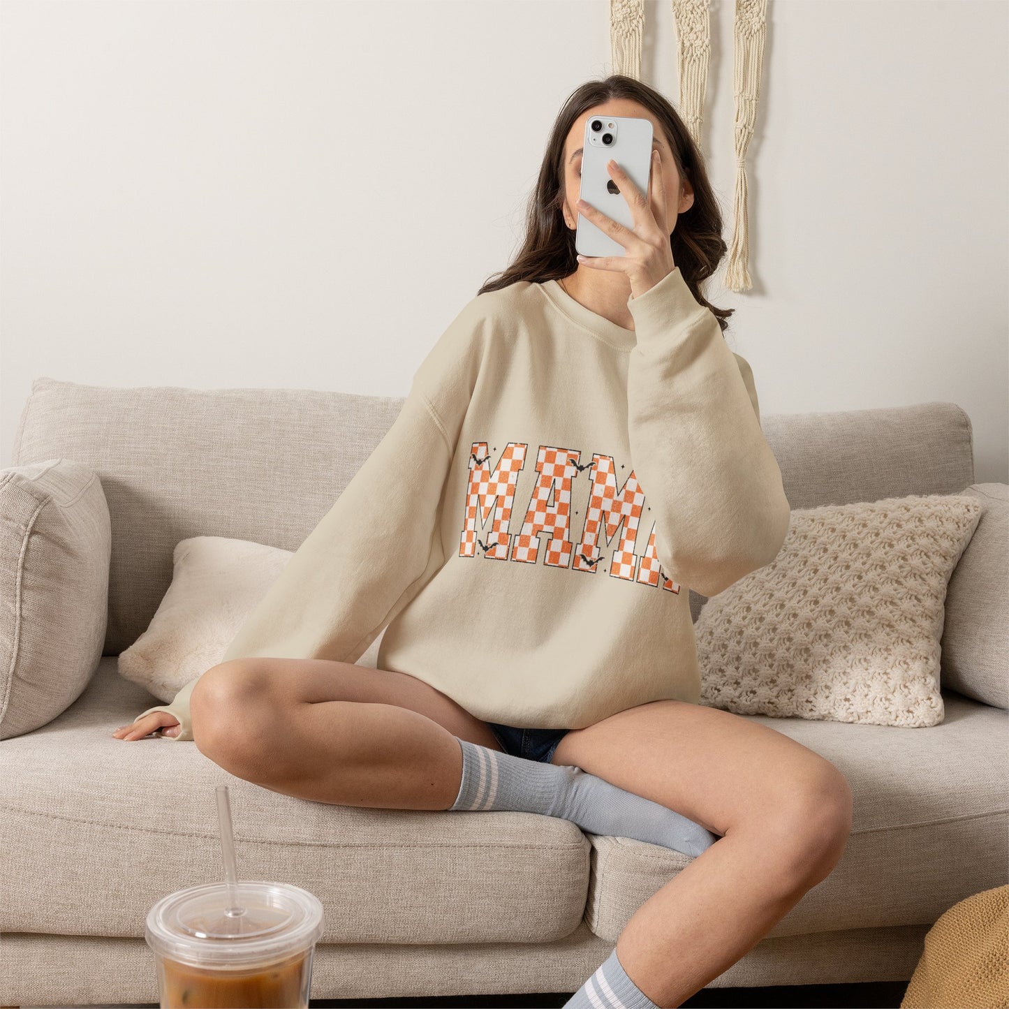 MAMA crew sweatshirt